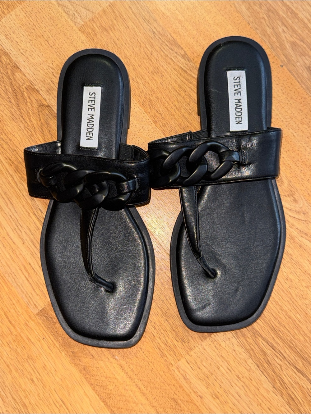 Steve Madden Black Chain-Detail Thong Sandals
